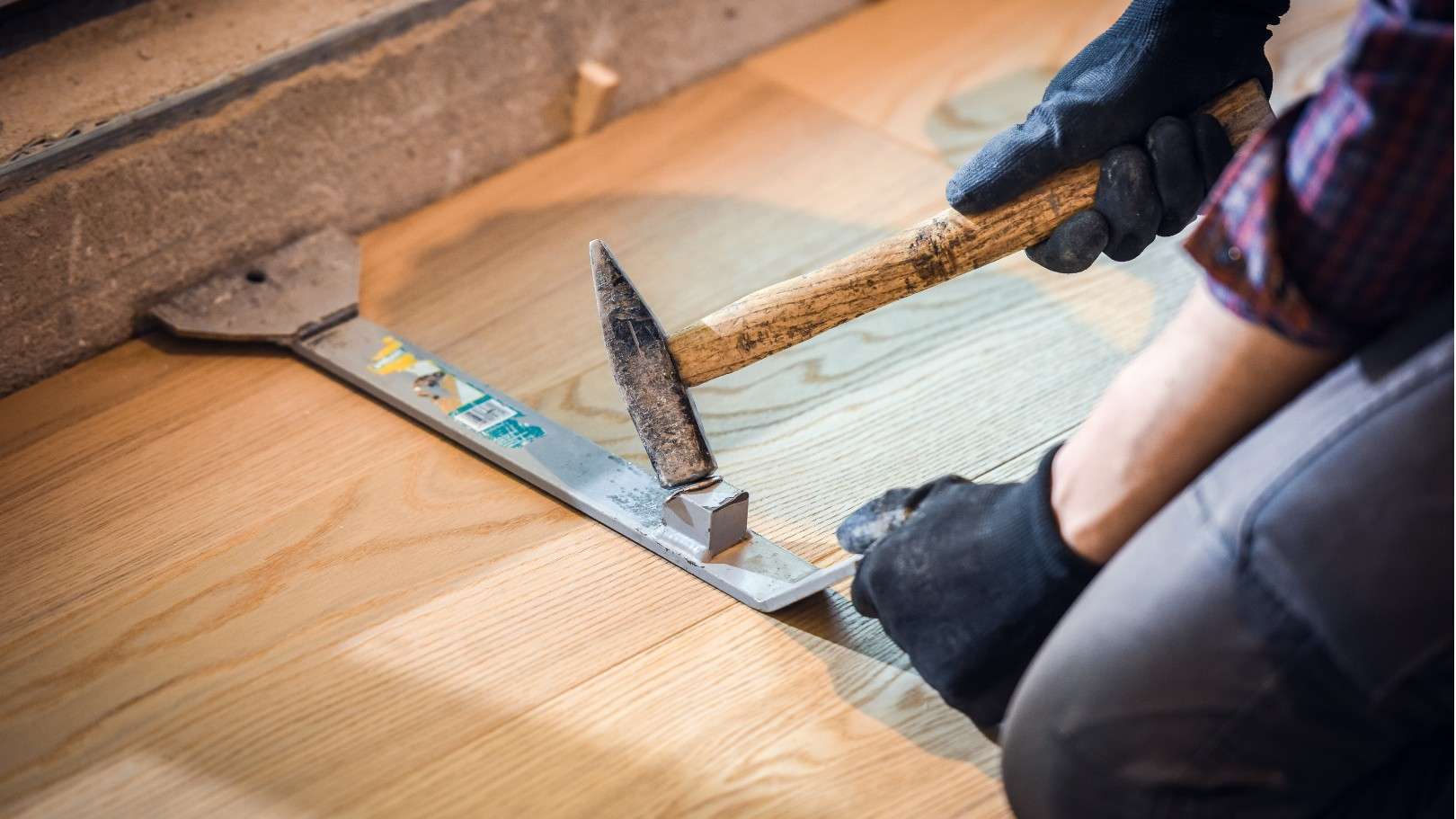 Installing-Wood-Floor-Hammer